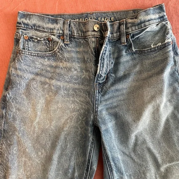 New American Eagle women’s paisley bandana print boyfriend jeans 4L fits 6 - Picture 6 of 16